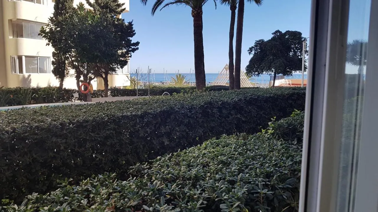 Lindo Apartamento En Puerto De Estepona Apartment